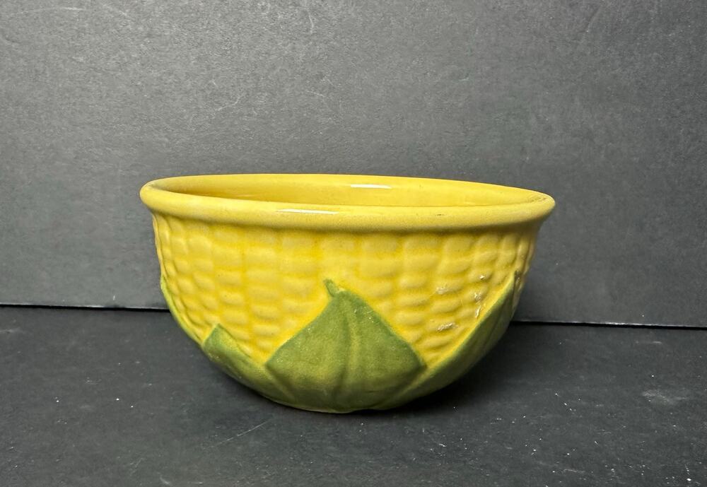 Shawnee Pottery Corn King Bowl 5 inch diameter ^Read description^